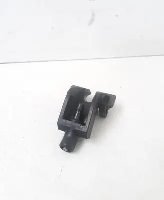 Subaru Outback Windshield washer spray nozzle 
