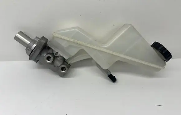 Mitsubishi Outlander IV Master brake cylinder 856405 20904354454 1420A