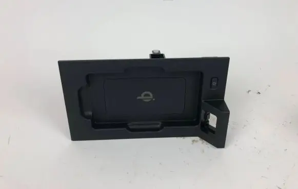 Toyota Mirai Wireless charging module 861C062010 CAQS04H0AJ 501320