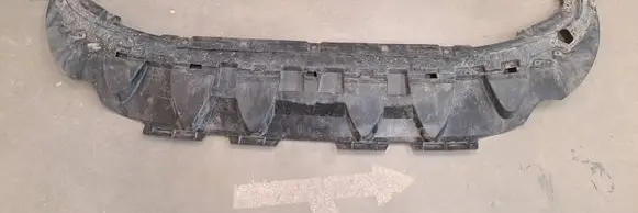 Front bumper skid plate/under tray
