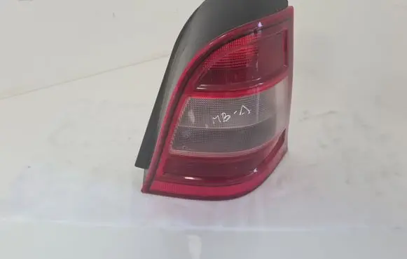Mercedes-Benz A W168 Rear/tail lights 1688200664R