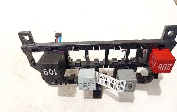Volkswagen Bora Fuse box set 8d0937503e