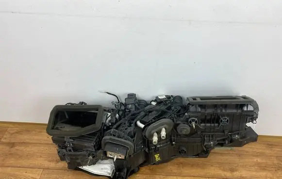 Cadillac Escalade IV Interior heater climate box assembly 23117425PINY 23117425