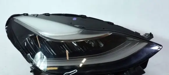Tesla Model 3 Headlight/headlamp 1077376