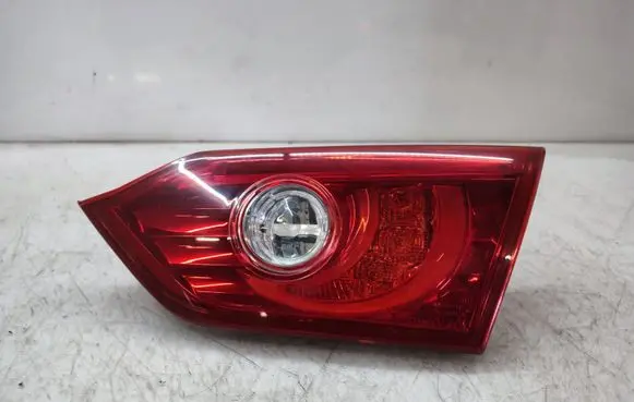 Tailgate rear/tail lights