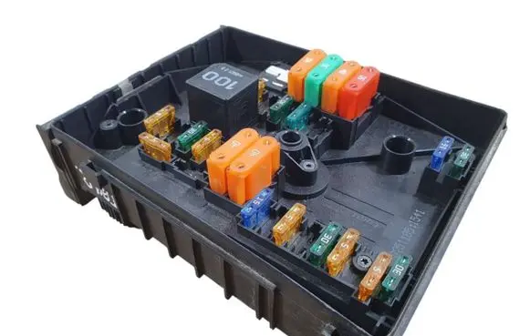 Volkswagen Touran I Fuse module 1K0937125 1K0937535J 1K0937821D