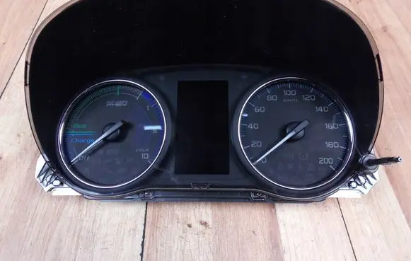 Mitsubishi Outlander Speedometer (instrument cluster) 8100CPHEV