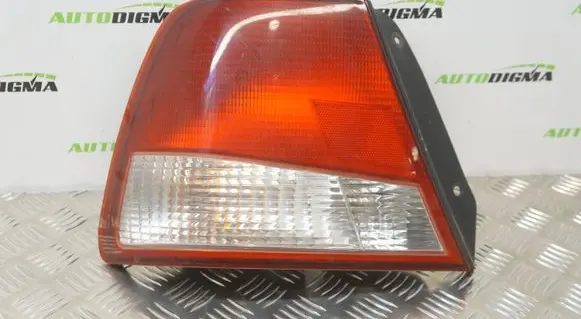 Hyundai Accent Rear/tail lights 92401252