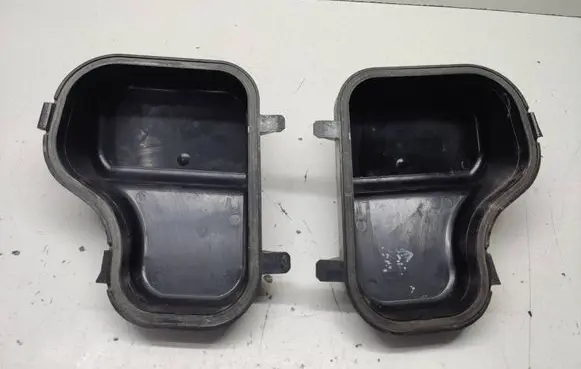 Mercedes-Benz Sprinter W906 Headlight/headlamp dust cover 24738300 24738400