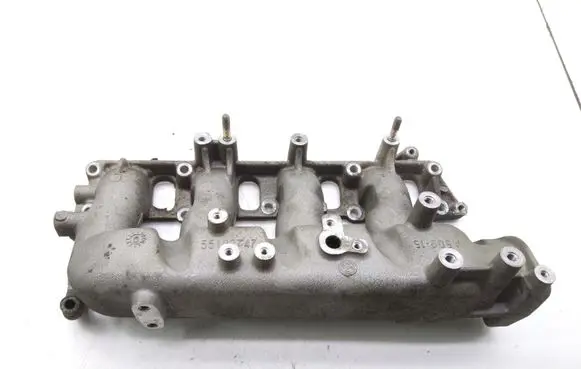 Opel Zafira B Intake manifold 55192747