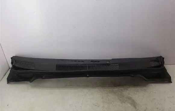 Suzuki Splash Wiper trim 7233151K1