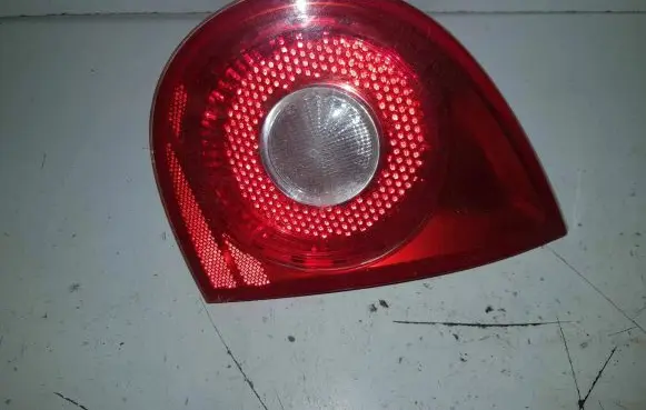 Volkswagen Golf V Tailgate rear/tail lights 1K6945094F 028500204B