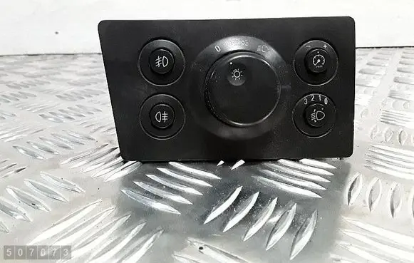 Opel Zafira B Light switch 13205865