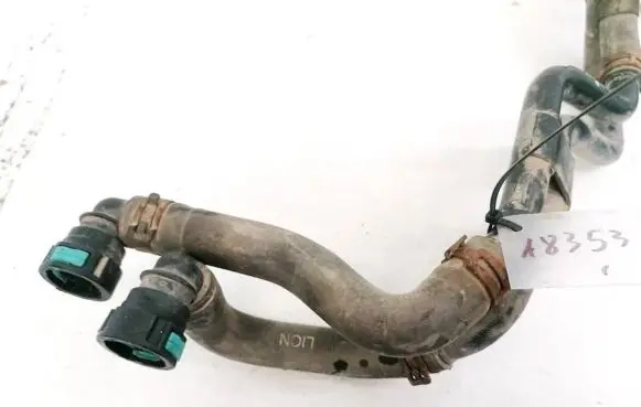 Land Rover Discovery 3 - LR3 Engine coolant pipe/hose