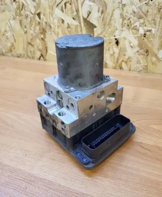 BMW 5 F10 F11 ABS Pump 6851374 6851376