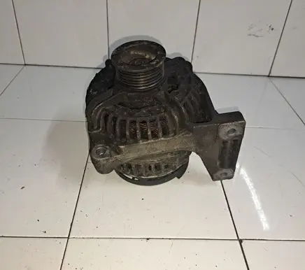 Volvo XC70 Generator/alternator 9489312 0124525001