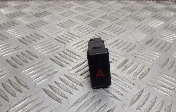Mazda 3 I Hazard light switch BP4K664H0