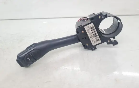 Audi A6 S6 C5 4B Indicator stalk 8L0953513J