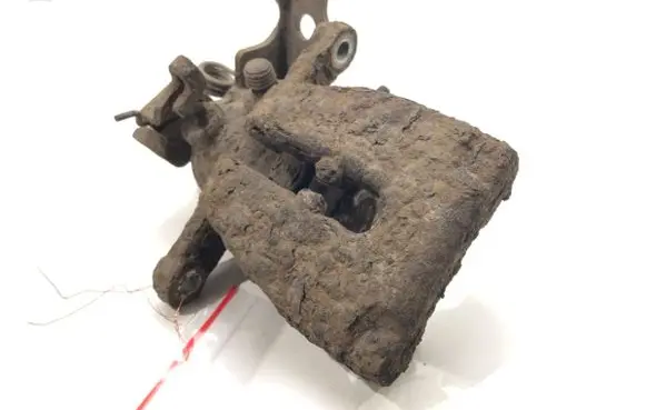 Rear brake caliper