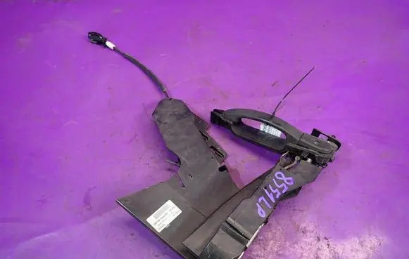 Ford Fusion Front door lock 