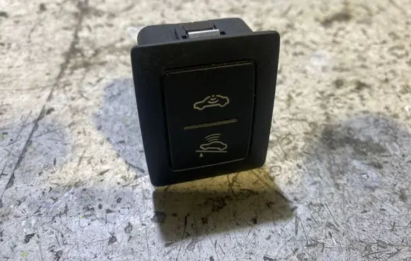Volkswagen Transporter - Caravelle T5 Alarm switch 7L6959899 04048T