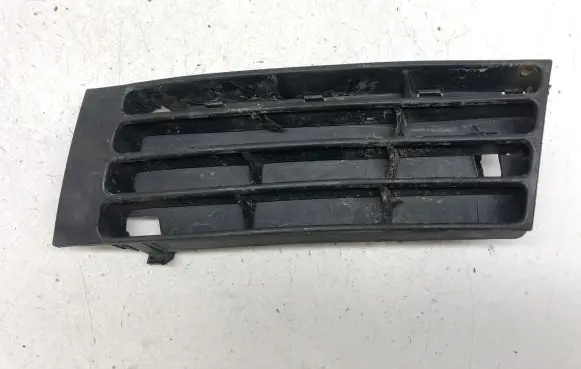 Front bumper lower grill
