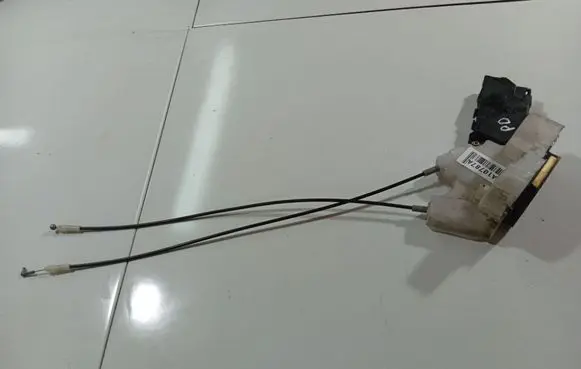 Subaru Forester SG Front door lock