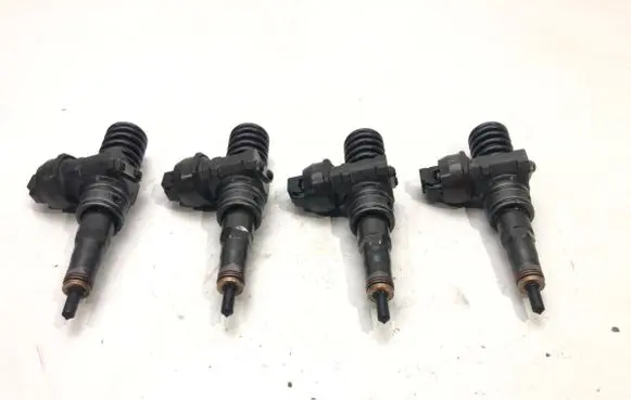 Volkswagen PASSAT B6 Fuel injectors set 