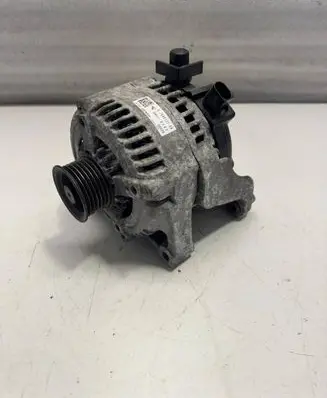 BMW X1 F48 F49 Generator/alternator 1042118182 7640131 14V150A