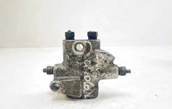 Toyota Corolla Verso E121 Brake power pressure regulator 