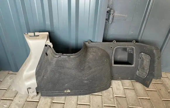 Subaru Forester SF Trunk/boot side trim panel 94083FC000