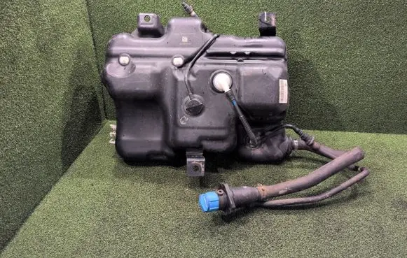 Renault Trafic III (X82) AdBlue liquid reservoir 172A21178R 172A28000R 172B06387R