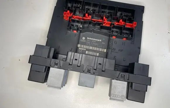 Volkswagen PASSAT B6 Comfort/convenience module 3C8937049S F005V00917 H5373101