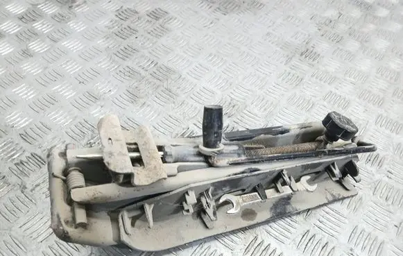 Seat Alhambra (Mk1) Lift Jack 7M0011031E 95VW17080BD