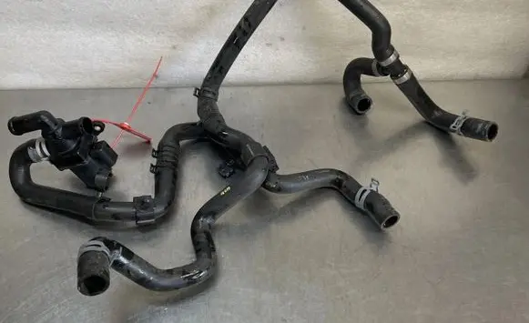 Audi Q5 SQ5 FY Engine coolant pipe/hose 