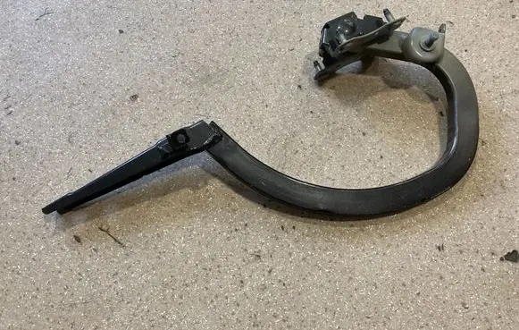 BMW 5 G30 G31 Tailgate/trunk/boot hinge 7366398
