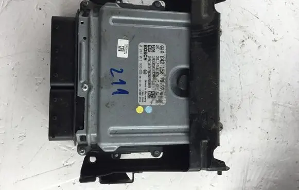 Mercedes-Benz E W211 Engine ECU kit and lock set A6421507377 0281013995