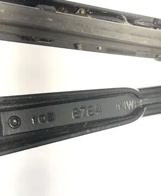 Chevrolet Camaro Front wiper blade arm 10B8784
