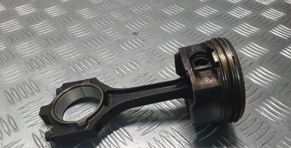 Piston with connecting rod