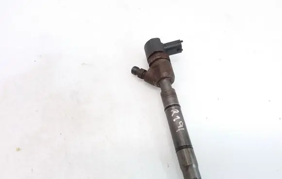 KIA Ceed Fuel injector 338002A400 0445110256