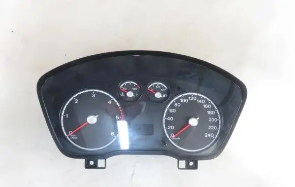 Ford Focus Speedometer (instrument cluster) 7M5T10849CE
