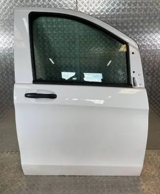 Mercedes-Benz V Class W447 Front door