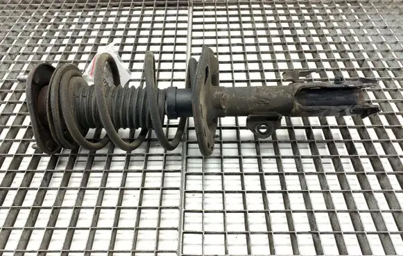 Toyota Auris E180 Front shock absorber/damper 