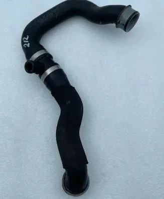 Mercedes-Benz E W212 Engine coolant pipe/hose A2125012682