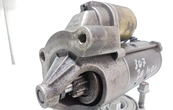 Peugeot 307 CC Starter motor D7R27