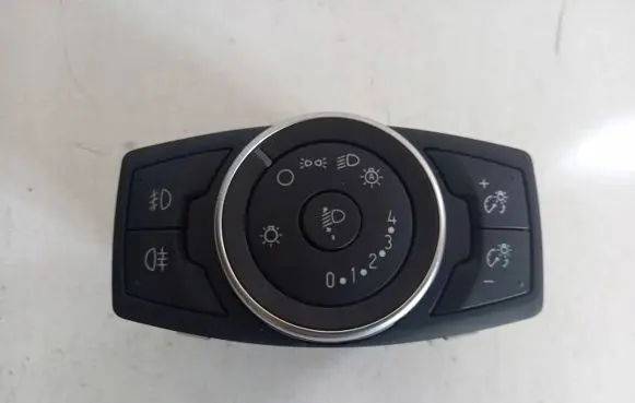 Ford Focus Light switch F1ET13A024CA 10103849