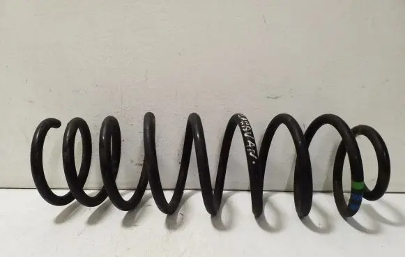 Volkswagen Golf III Rear coil spring