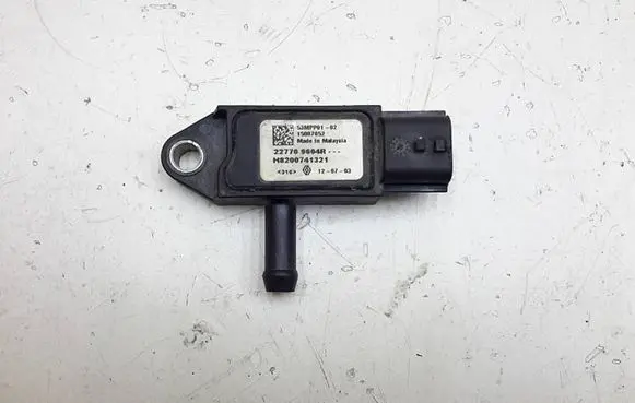 Renault Megane III Exhaust gas pressure sensor 227709604R 53MPP0102 15887052