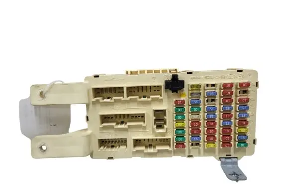 Hyundai Santa Fe Fuse module AK6546 07145N
