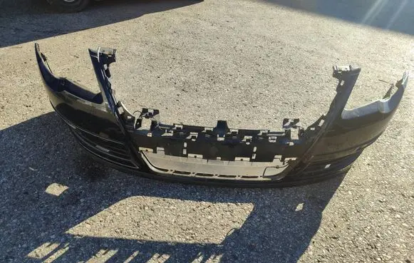 Volkswagen PASSAT B6 Front bumper 3C0805903